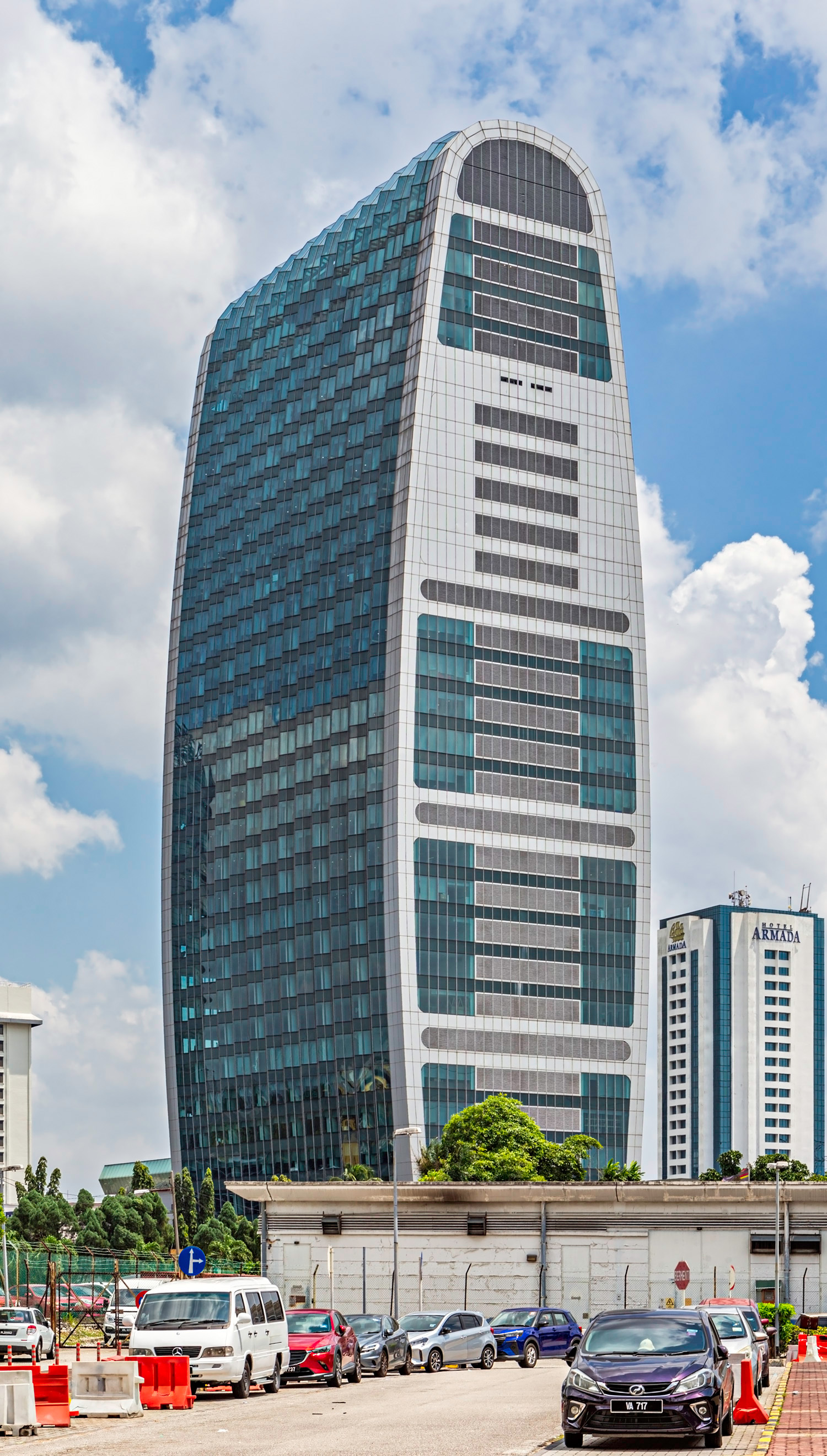 CelcomDigi Tower, Petaling Jaya - View from the east. © Mathias Beinling